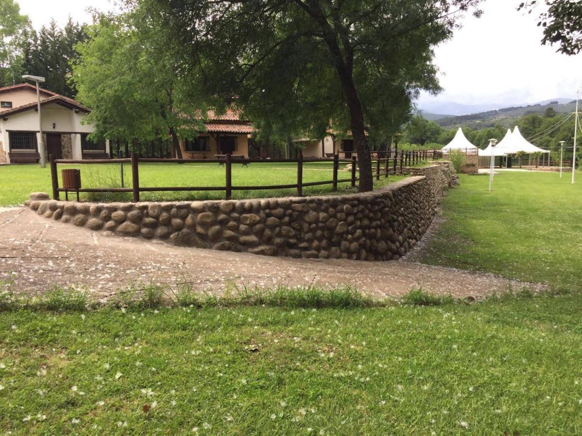 Pensjonat Esencia De Gredos Ramacastanas Zewnętrze zdjęcie