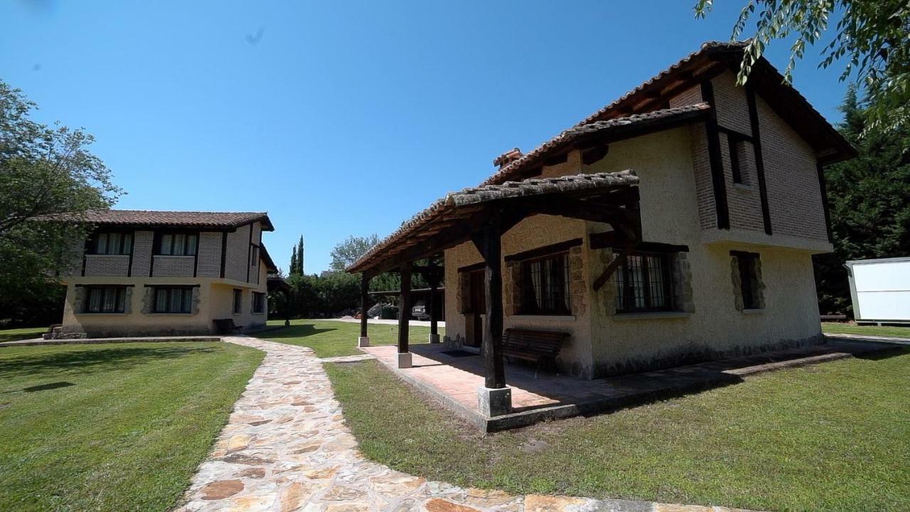 Pensjonat Esencia De Gredos Ramacastanas Zewnętrze zdjęcie