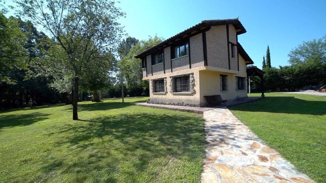 Pensjonat Esencia De Gredos Ramacastanas Zewnętrze zdjęcie