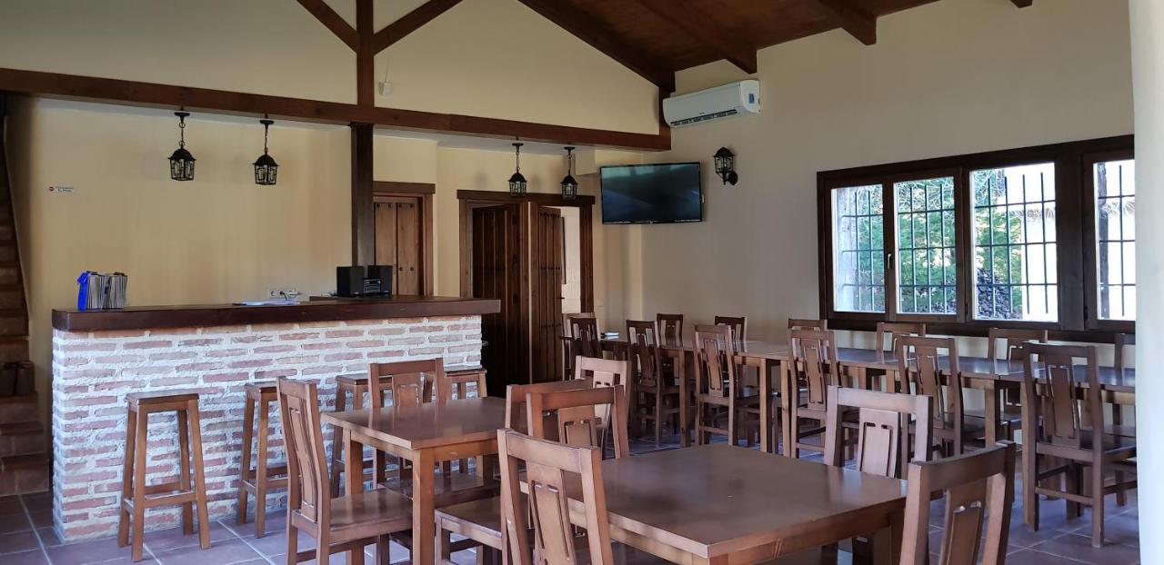 Pensjonat Esencia De Gredos Ramacastanas Zewnętrze zdjęcie